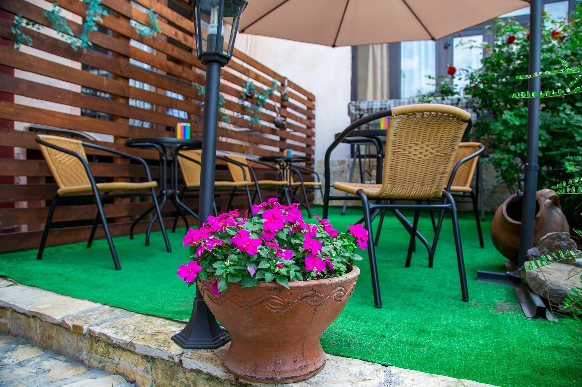 Hotel Pine Szkopje Kültér fotó